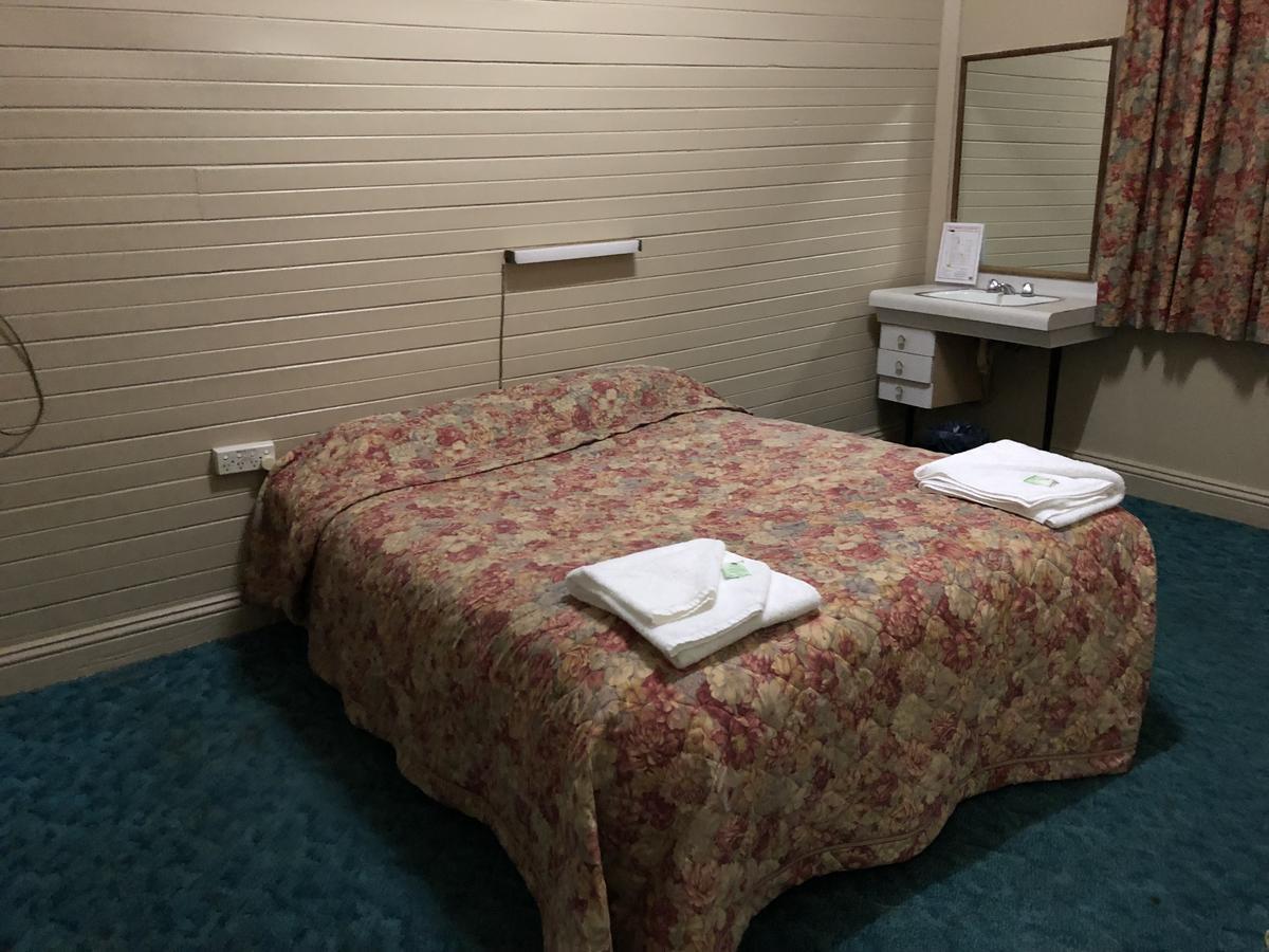 Club Hotel Glen Innes Zewnętrze zdjęcie
